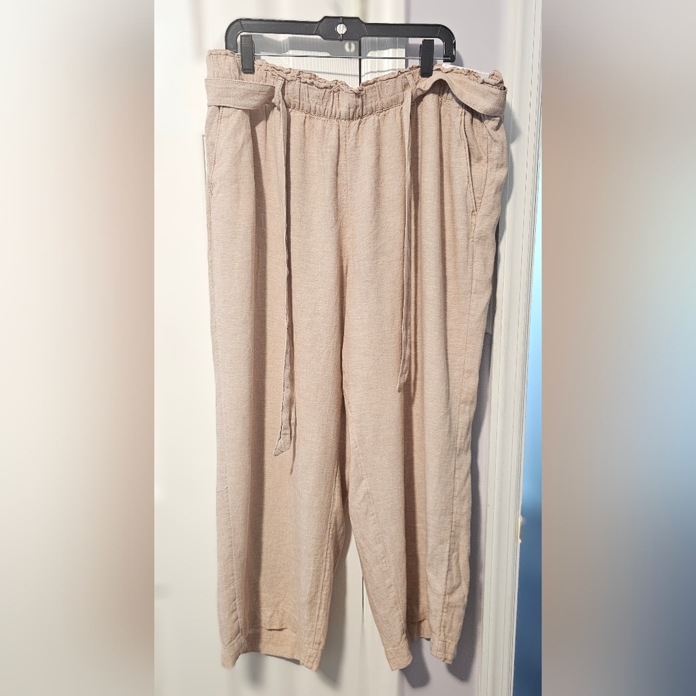 Womens cropped pants
